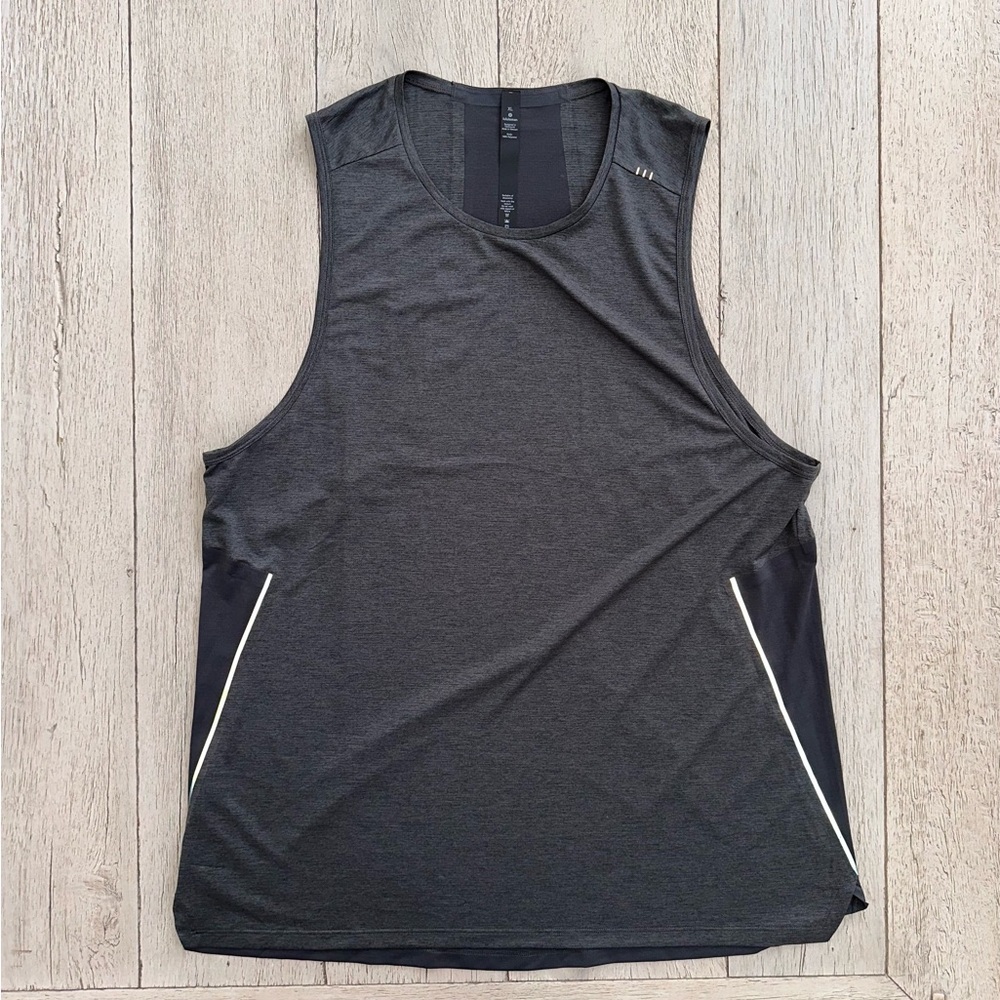 Men’s Lululemon tank (black/grey) color size XL brand new
